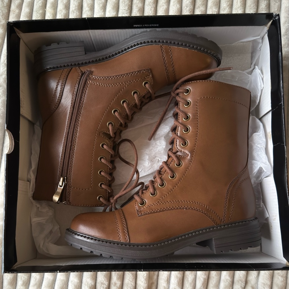 Artica Women’s Waterproof Leather Winter Boots | Size 7.5